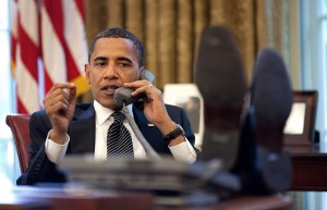 1024px-Barack_Obama_on_phone_with_Benjamin_Netanyahu_2009-06-08