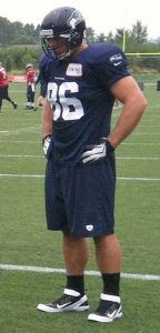 Zach_Miller_at_2012_Seahawks_training_camp